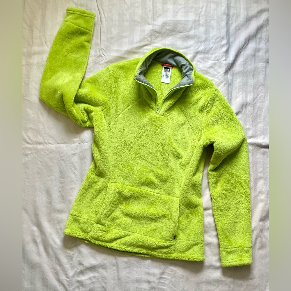The Northface Osito 1/4 zip jacket- size M